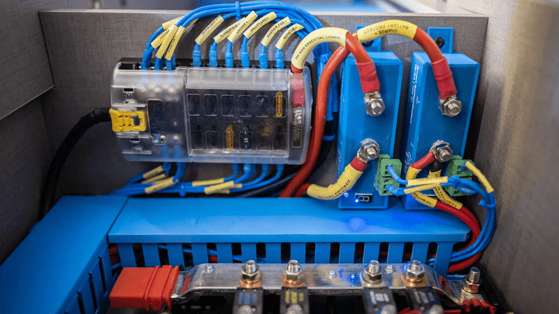 fuses-and-busbars-in-situ